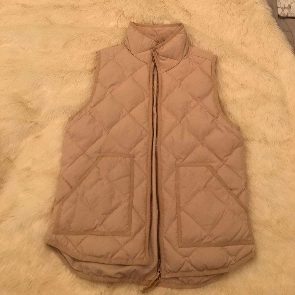 J Crew Quilted Vest size small
